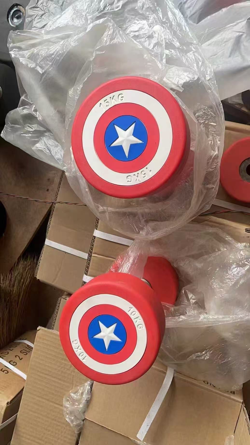 美队哑铃4.jpg 美队哑铃4.jpg