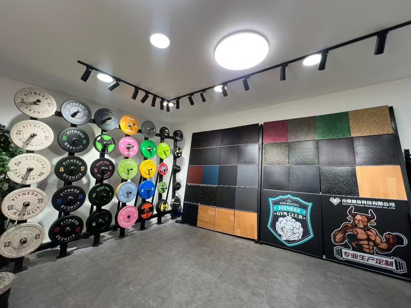 Professional Rubber Flooring Built for High-Impact Areas